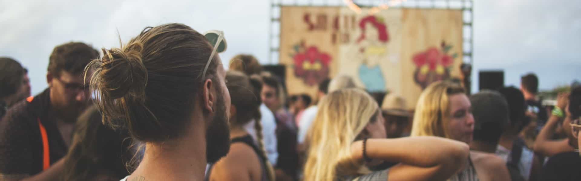https://res.cloudinary.com/di7ejl8jx/image/upload/v1688441386/backgrounds/events_fpfx1s.jpg